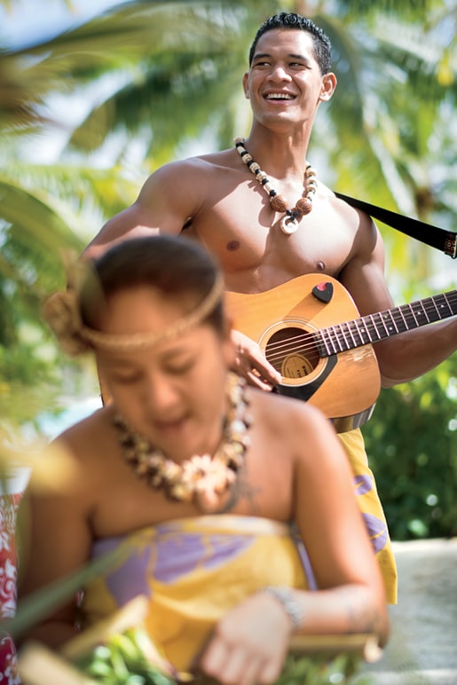 singing tahitians