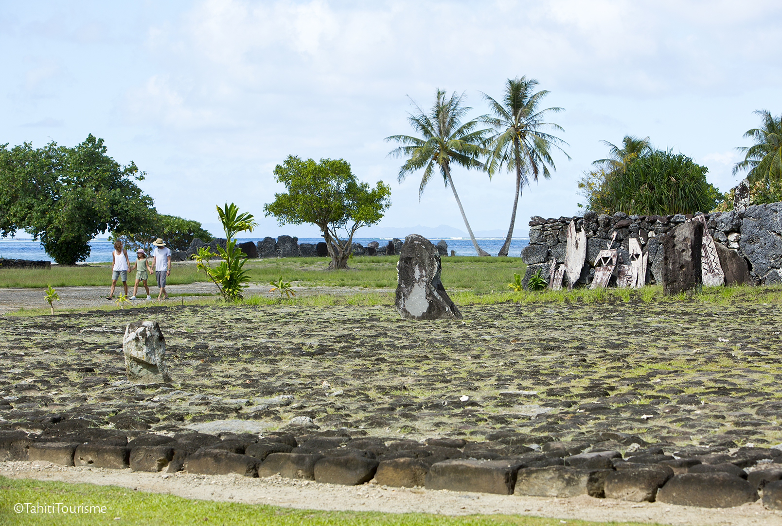 A testimony to 1,000 years of mā'ohi civilization, ancient <em>marae </em>(temples) dot the landscape of Raiatea, the most sacred island in all of Polynesia.