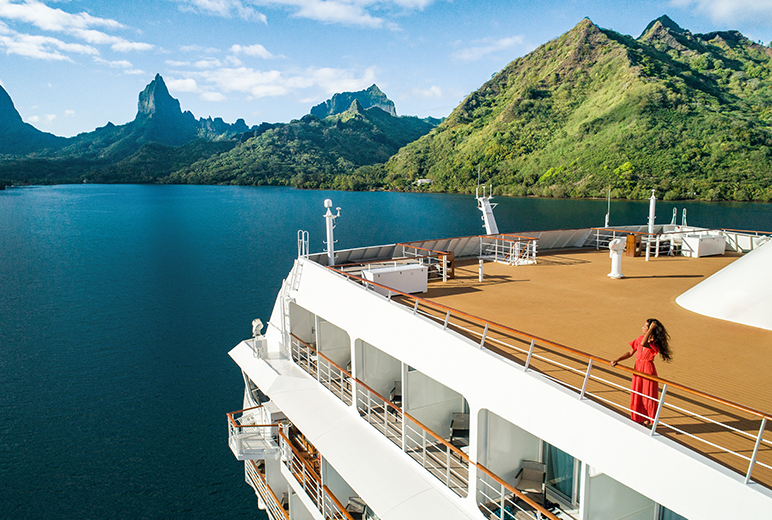 Paul Gauguin Cruises | Sun deck