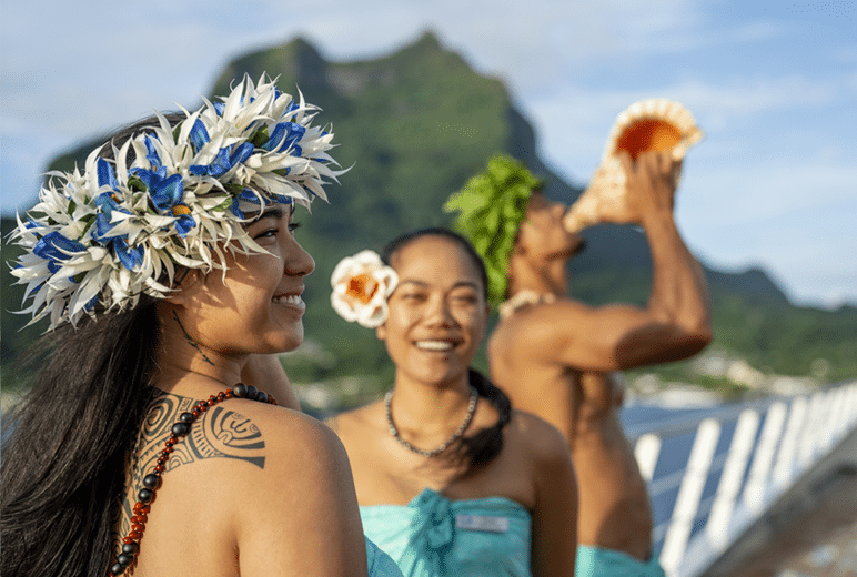 Paul Gauguin Cruises | Les Gauguines | Photo Credit Gregoire Le_Bacon